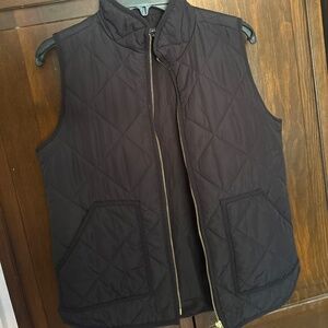J crew mercantile Black vest